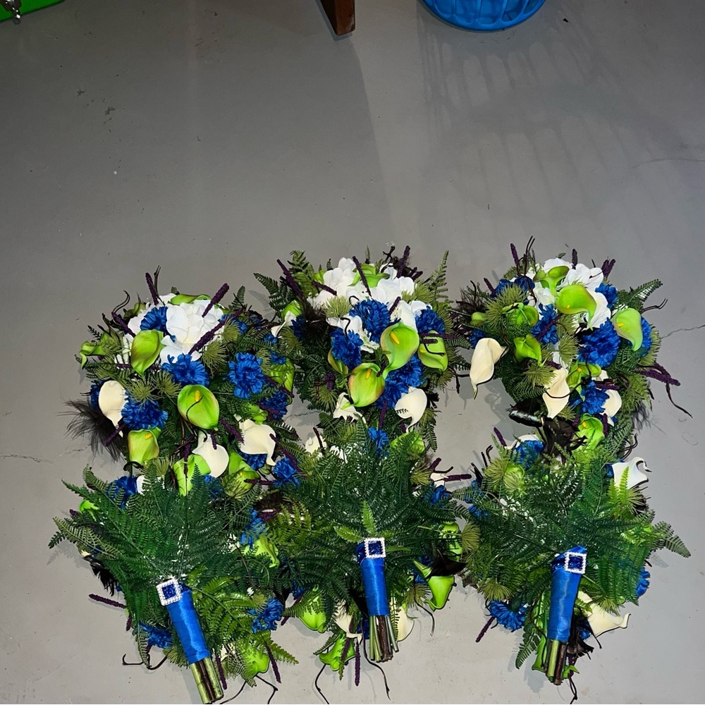 Bridesmaid bouquets